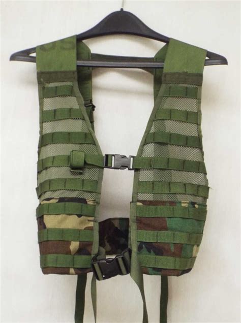 MOLLE II Vest, Fighting Load Carrier, Woodland Camouflage