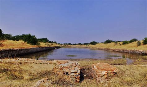 The Story of an Ancient Dock: Lothal in the History of the Indian Ocean ...