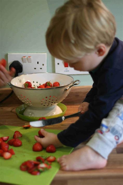 Remove the cold pavlova from the baking tray and baking paper and slide ...