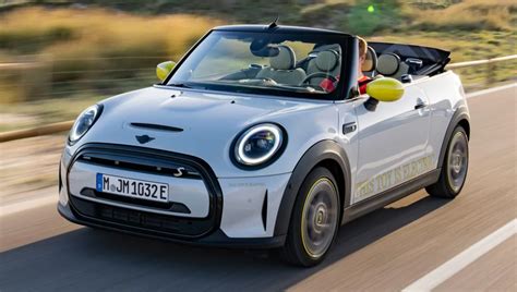 2024 Mini Convertible to be even more British - Automotive Daily