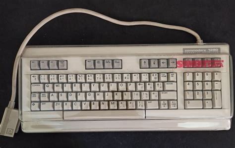 1 Commodore 128 D - KEYBOARD - Without original box - Catawiki