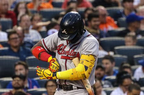 What Pros Wear: Ronald Acuña Jr.'s Nike Huarache Elite Batting Gloves ...