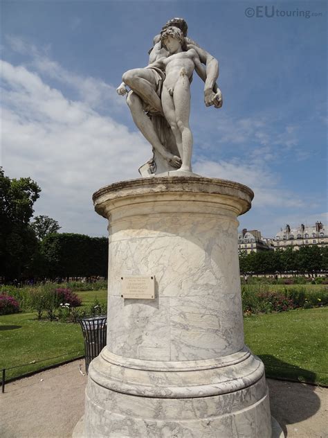 Le Serment de Spartacus statue inside Jardin des Tuileries - Page 27