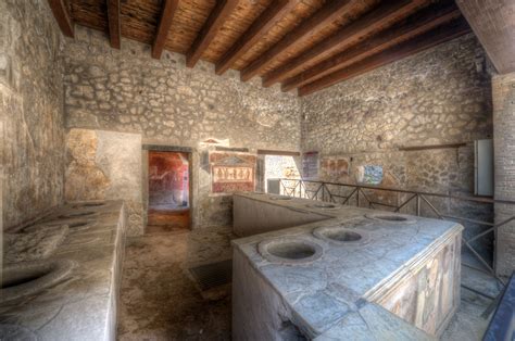 Thermopolium - Planet Pompeii