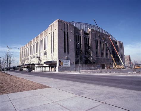 Chicago Stadium demolition This takes my breath away....... | Chicago sports, Stadium, Chicago ...