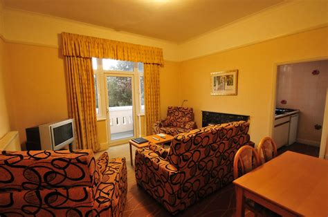 Hotel Rooms in Exmouth | Devoncourt Resort & Apartments