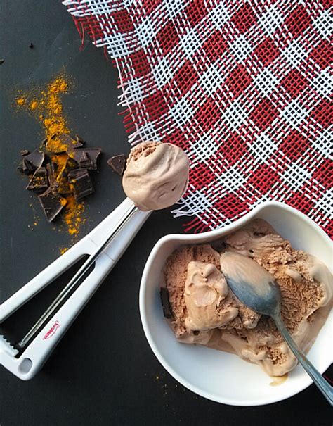 Curry Chocolate Ice Cream #makeitwithMILK #FWCon ~ Nik Snacks