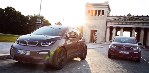 BMW unveils i3 battery upgrade for 'over 160 miles' (260 km) of range ...