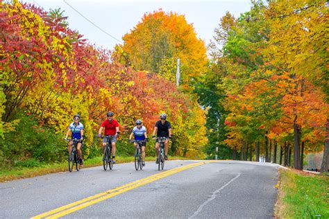 Champlain Valley Vermont Fall Foliage Bike Tours | Sojourn