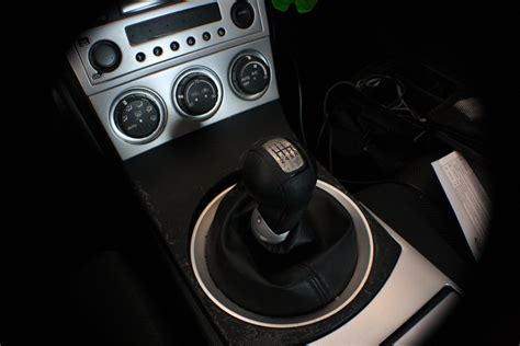 How to replace your Nissan 350Z shift knob with an aftermarket knob...