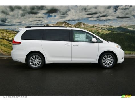 Toyota sienna 2011 limited accessories