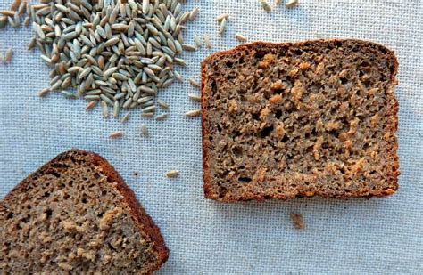 Black treacle bread recipe - The Bread She Bakes