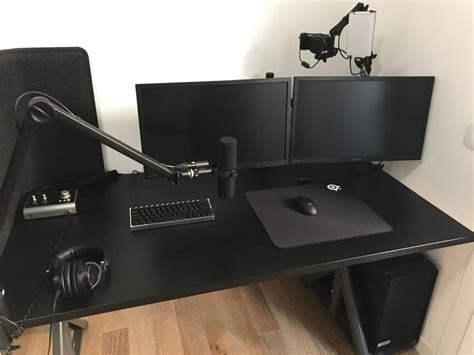 Live Streaming Room Setup / I live stream multiple times per week as ...