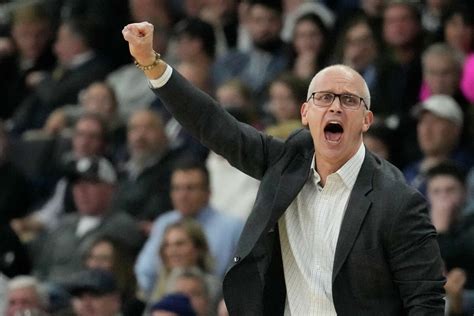 UConn coach Dan Hurley confident Huskies can break slump