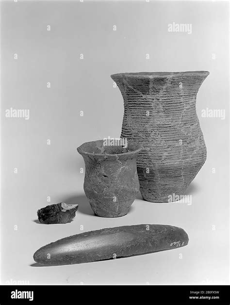 flint point, arrowhead, stone, flint, prehistory -2700 Stock Photo - Alamy