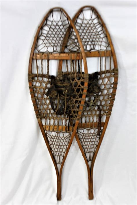 Antique 1920s 48 Wood Snowshoes, Wood Snowshoes 14 x 48