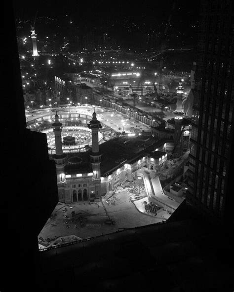 “Aerial view of the Ka'aba, Makkah.” Masjid Al Haram, Madina, Makkah ...