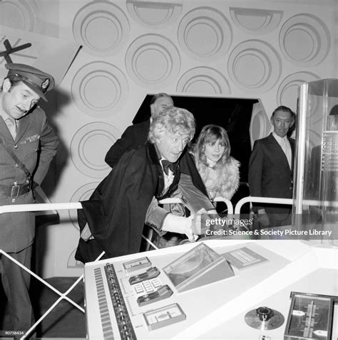 Doctor Who cast members Jon Pertwee, Katy Manning and Nicholas... News Photo - Getty Images