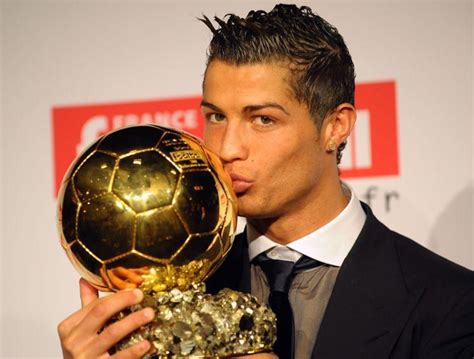 Ballon d’Or 2013 : Cristiano Ronaldo plus que soutenu par le Real Madrid - Africa Top Sports