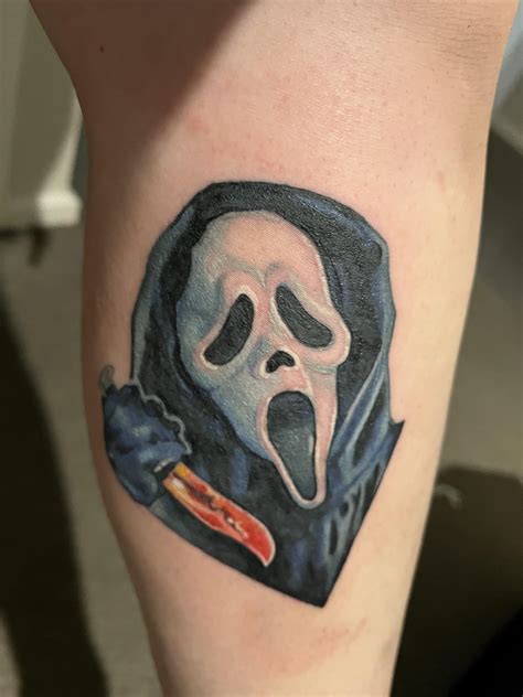 Got this yesterday. I like to think it’s Billy under the mask : r/Scream