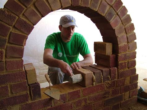 Learn Bricklaying–DIY Bricklaying Training-Bricklaying Courses | The Builder Training Centre ...