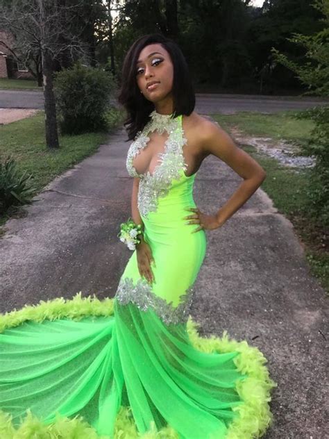 Green Mermaid Prom Dresses VP1859 in 2020 | Black girl prom dresses, Prom girl dresses, Senior ...