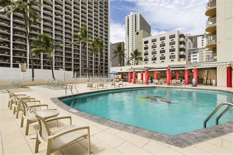 Aston Waikiki Beach Hotel | Affordable Deals - Book Self-Catering or Bed and Breakfast Now!