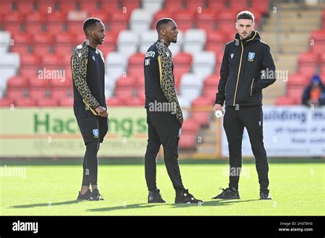 Sheffield Wednesday players during pre match inspection Stock Photo - Alamy