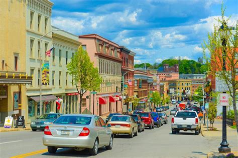 2019's Best, Most Affordable Small Towns to Retire In