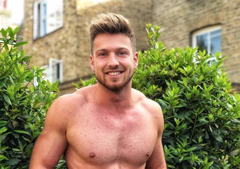 Made In Chelsea’s Sam Thompson confirms romance with Love Island star | Goss.ie