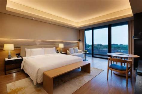 LN Garden Hotel Nansha Guangzhou, Guangzhou, Executive Double Room with Sea View, Guest Room ...