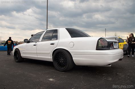 Clean White Ford Crown Vic - BenLevy.com