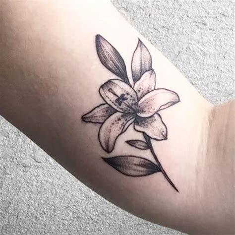 27 Gorgeous Lily Tattoos That Stand Out - Styleoholic