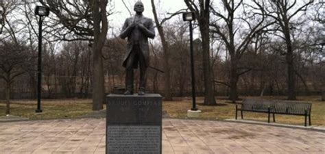 Gompers (Samuel) Park | Chicago Park District