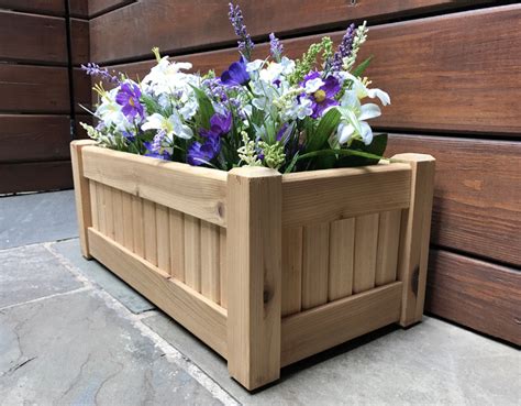 The Philadelphia Woodworks Cedar Planter Box! | Woodworking plans planter, Planter boxes, Cedar ...
