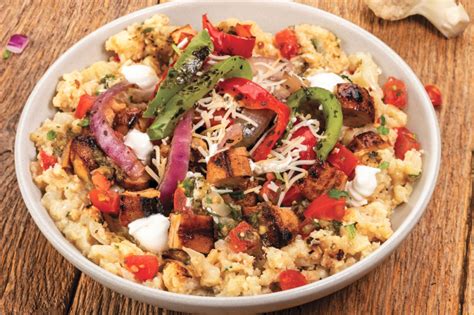 Best Low Carb Options at Qdoba 2023 - AtOnce