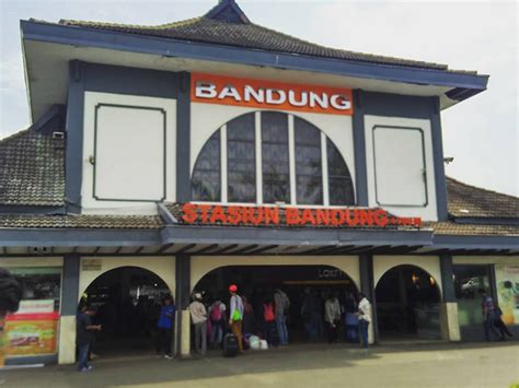 Stasiun Kereta Api Bandung Kota Bandung - Homecare24