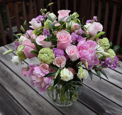 Mother's Day Flower Arrangement Images – Beautiful Flower Arrangements and Flower Gardens