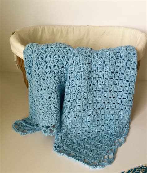 Crochet Pattern – Baby Blue Baby Blanket