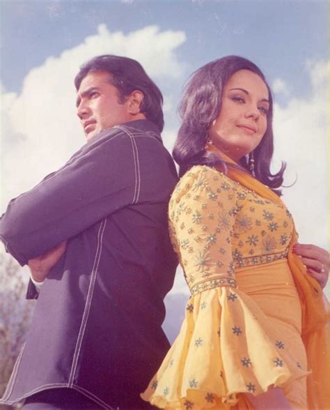 Rajesh Khanna Mumtaz | Vintage bollywood, Rajesh khanna, Bollywood outfits