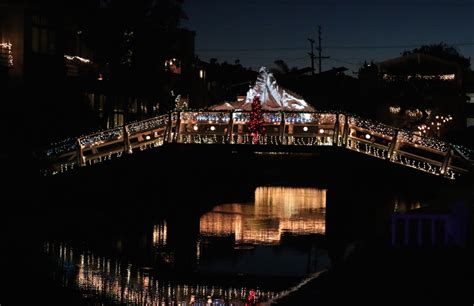 This is What the Venice Canals Holiday Lights Look Like (Spoiler: They're Gorgeous!)