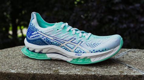 SHOE REVIEW: ASICS Gel-Kinsei Blast - Canadian Running Magazine