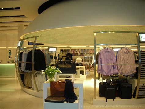 Shops at Terminal 5 | Terminal 5, Heathrow Airport, London, … | Gkriniaris | Flickr