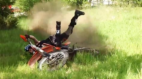 Try NOT to Laugh at These DIRTBIKE Crashes! | Try not to laugh, Viral videos funny, Laugh