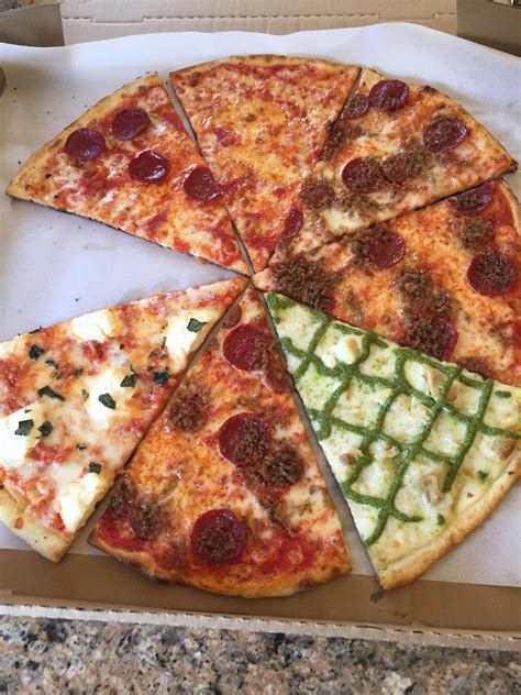 [I ate] New York style pizza slices | New york style pizza, Food, Pizza