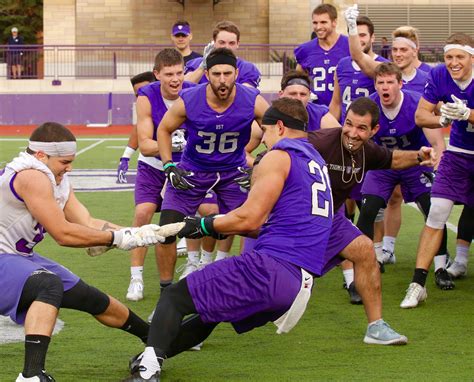 NCAA votes to eliminate D-III football two-a-days – TommieMedia