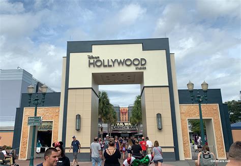 Disney's Hollywood Studios Reveals New Sign, Paint Job on Park Icon - AllEars.Net