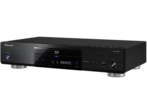 Pioneer serves up two new 3D Blu-ray players | TechRadar