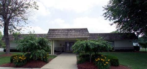 Oakwood Village - Miamisburg, OH | Apartment Finder