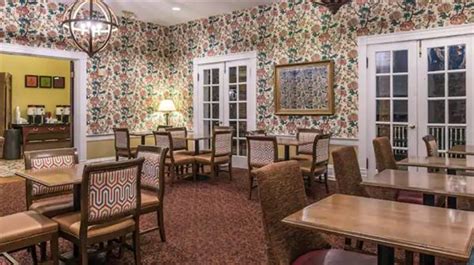 Hampton Inn Lexington Historic District - Lexington, VA - Wedding Venue